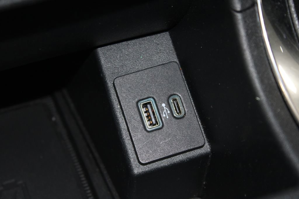 Used 2024 Ford Edge Titanium AWD/4WD image 42
