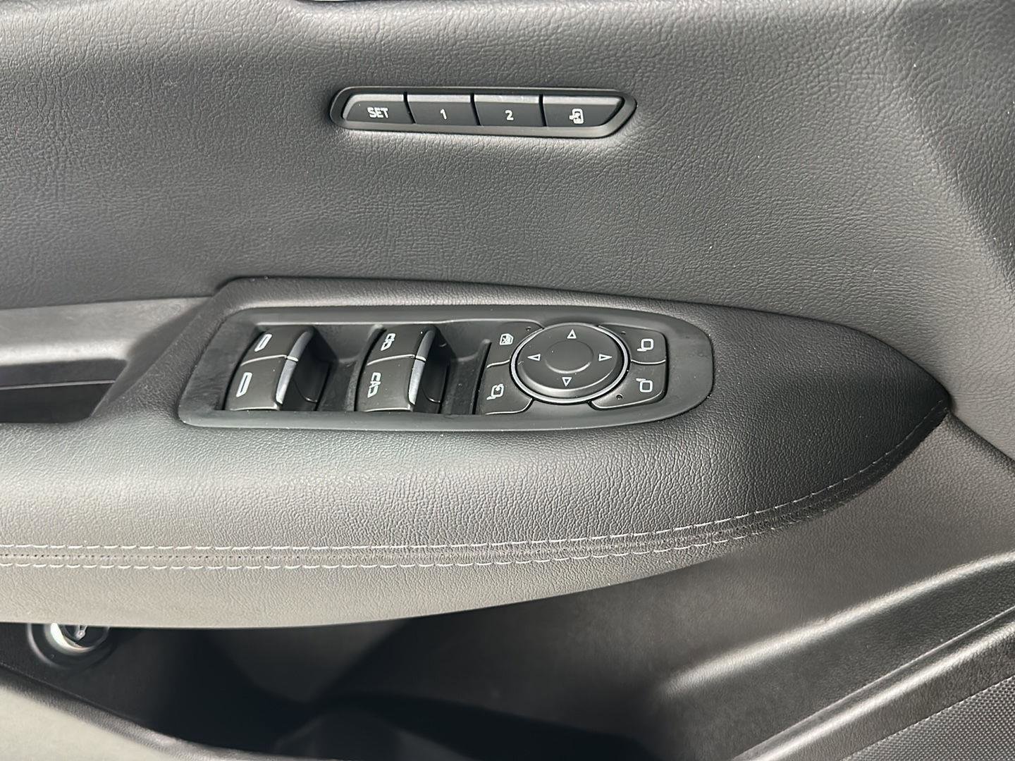 Used 2025 Cadillac XT5 Premium Luxury image 20