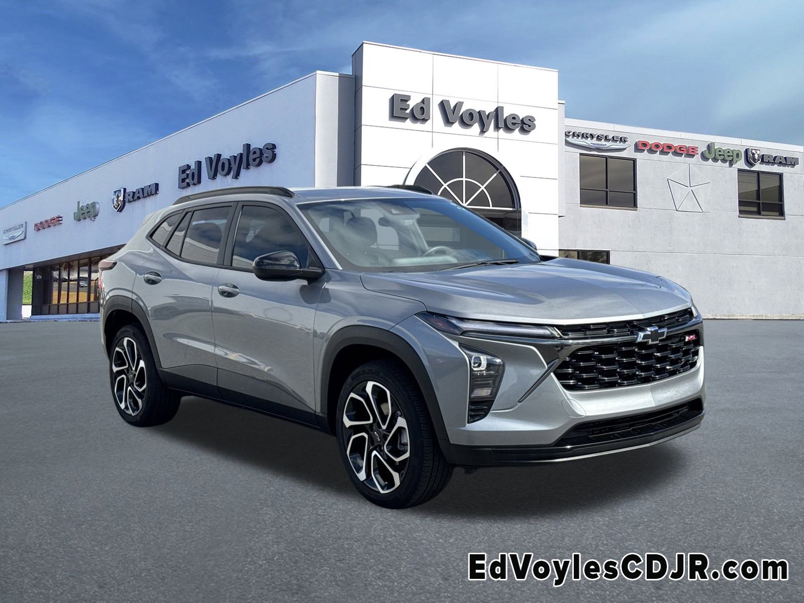 Used 2025 Chevrolet Trax RS w/ Driver Confidence Package image 1