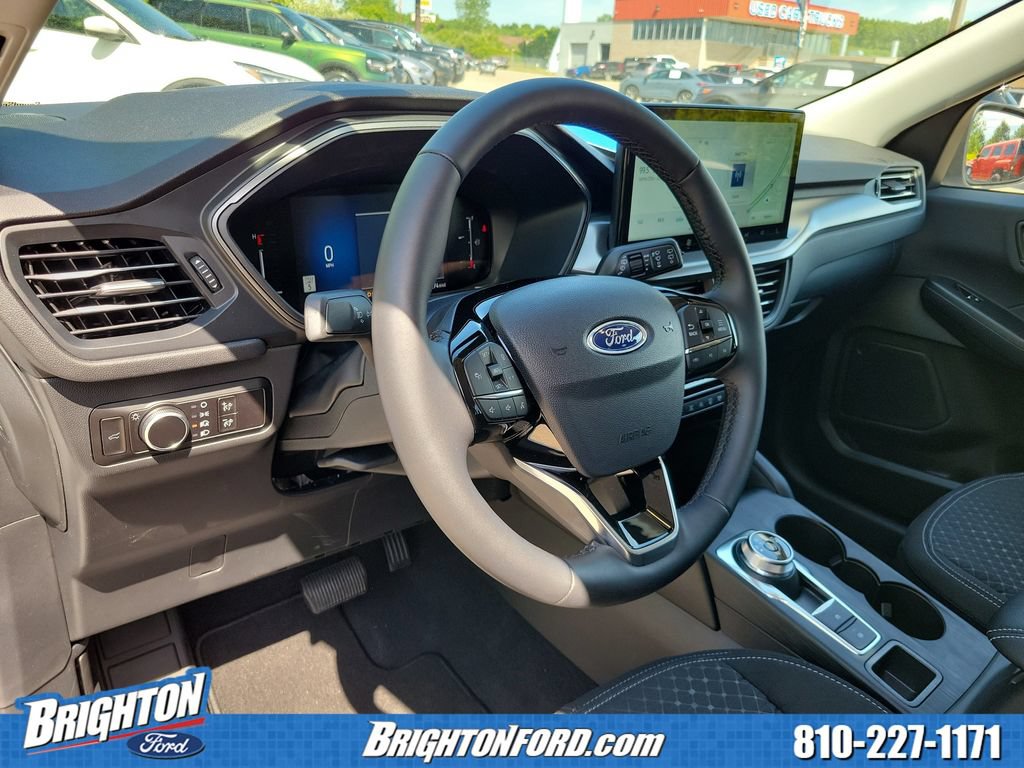 Used 2026 Ford Escape Active w/ Tech Pack #1 AWD/4WD image 8