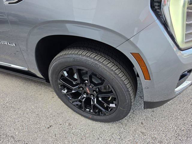 New 2026 GMC Yukon XL Denali w/ Sun & Power Step Package AWD/4WD image 10