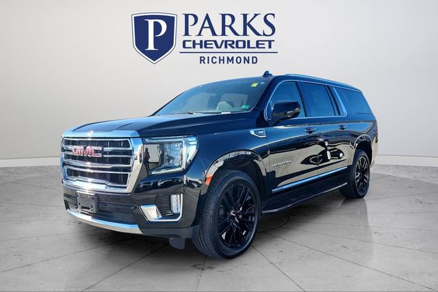 Used 2023 GMC Yukon XL SLT image 3