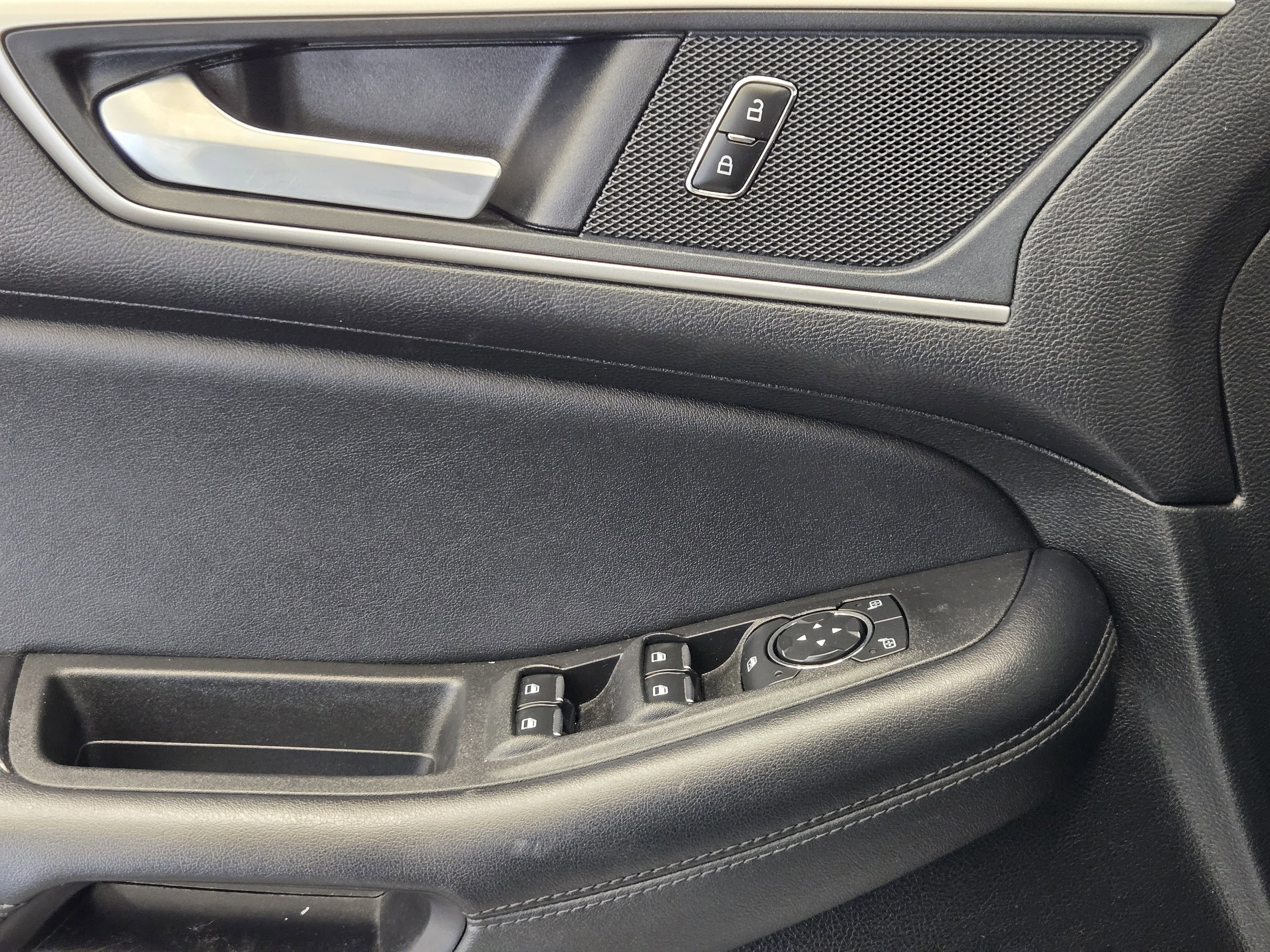 Certified 2023 Ford Edge SEL image 23