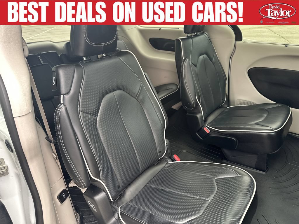 Used 2023 Chrysler Pacifica Limited w/ Uconnect Theater Family Group AWD/4WD image 33