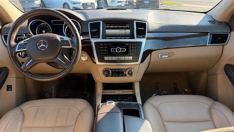 Used 2015 Mercedes-Benz GL 450 4MATIC image 17