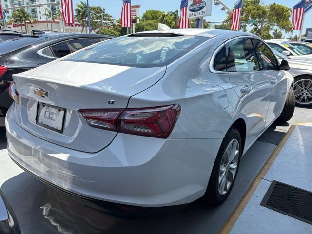Used 2022 Chevrolet Malibu LT FWD image 3
