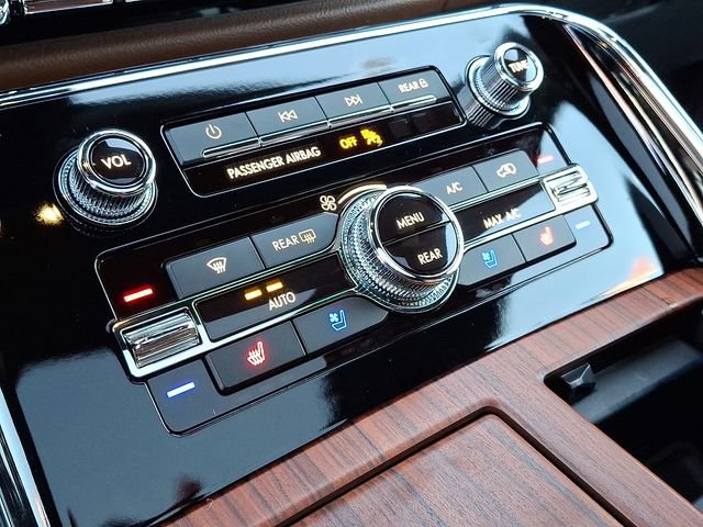 New 2024 Lincoln Navigator L Reserve AWD/4WD image 8