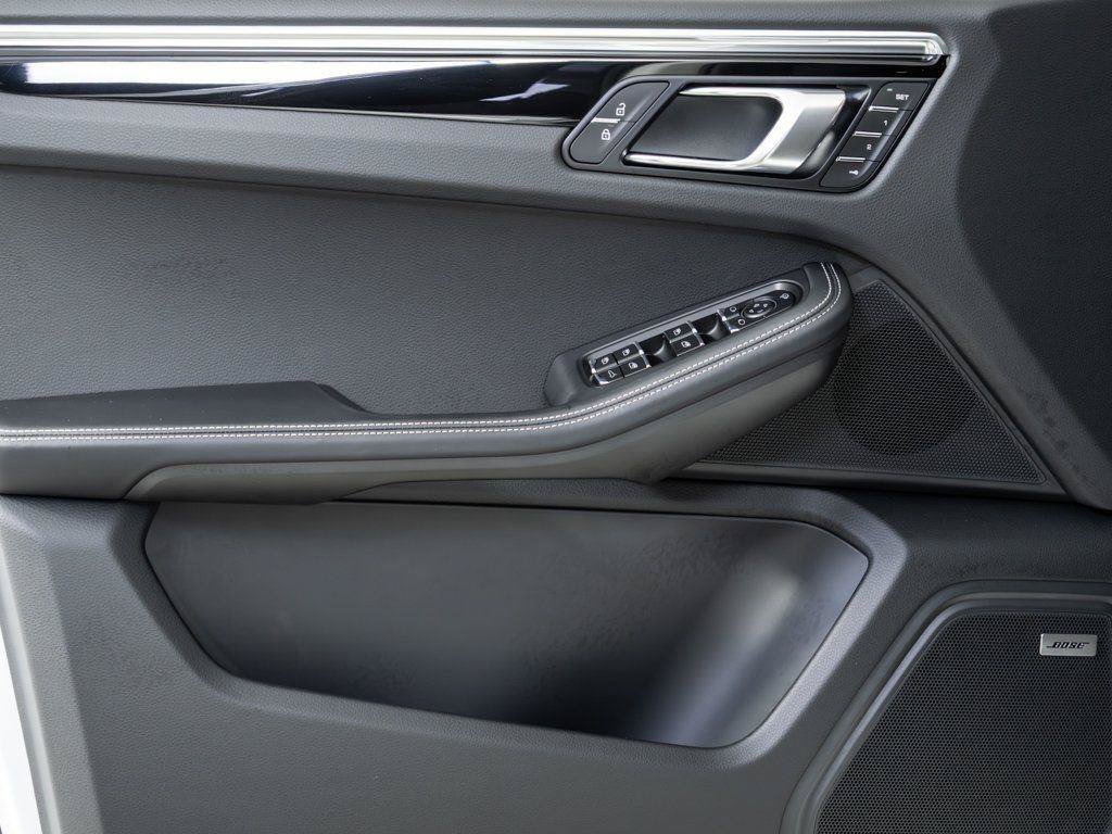New 2026 Porsche Macan S AWD/4WD image 6