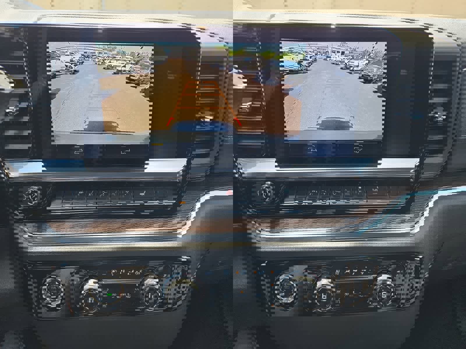 Used 2024 Chevrolet Silverado 1500 LT w/ Protection Package image 17