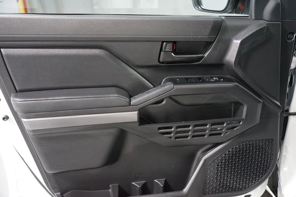 Certified 2024 Toyota Tacoma SR5 image 31