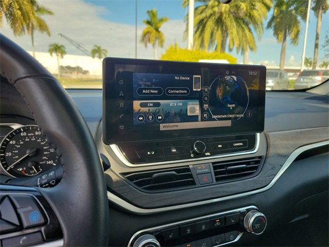 Used 2024 Nissan Altima 2.5 SV w/ SV Premium Package image 20