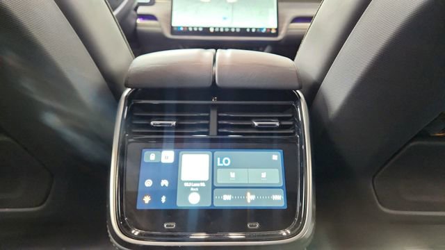 Used 2022 Rivian R1S Launch Edition image 42