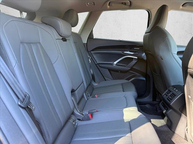 Used 2025 Audi Q5 Prestige AWD/4WD image 21