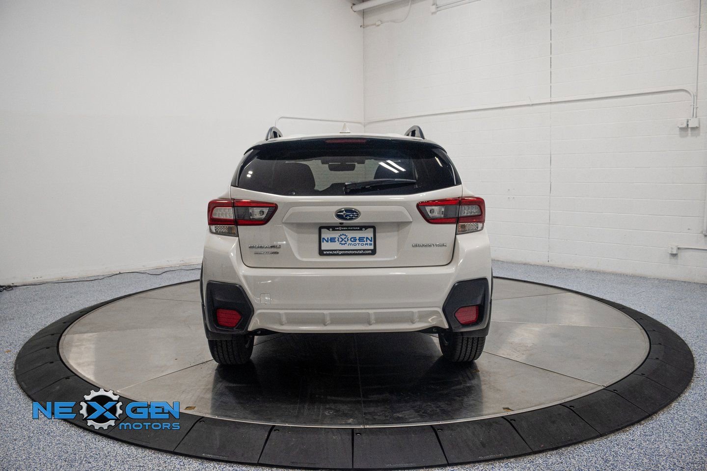 Used 2020 Subaru Crosstrek 2.0i Premium w/ Moonroof Package 2 image 6