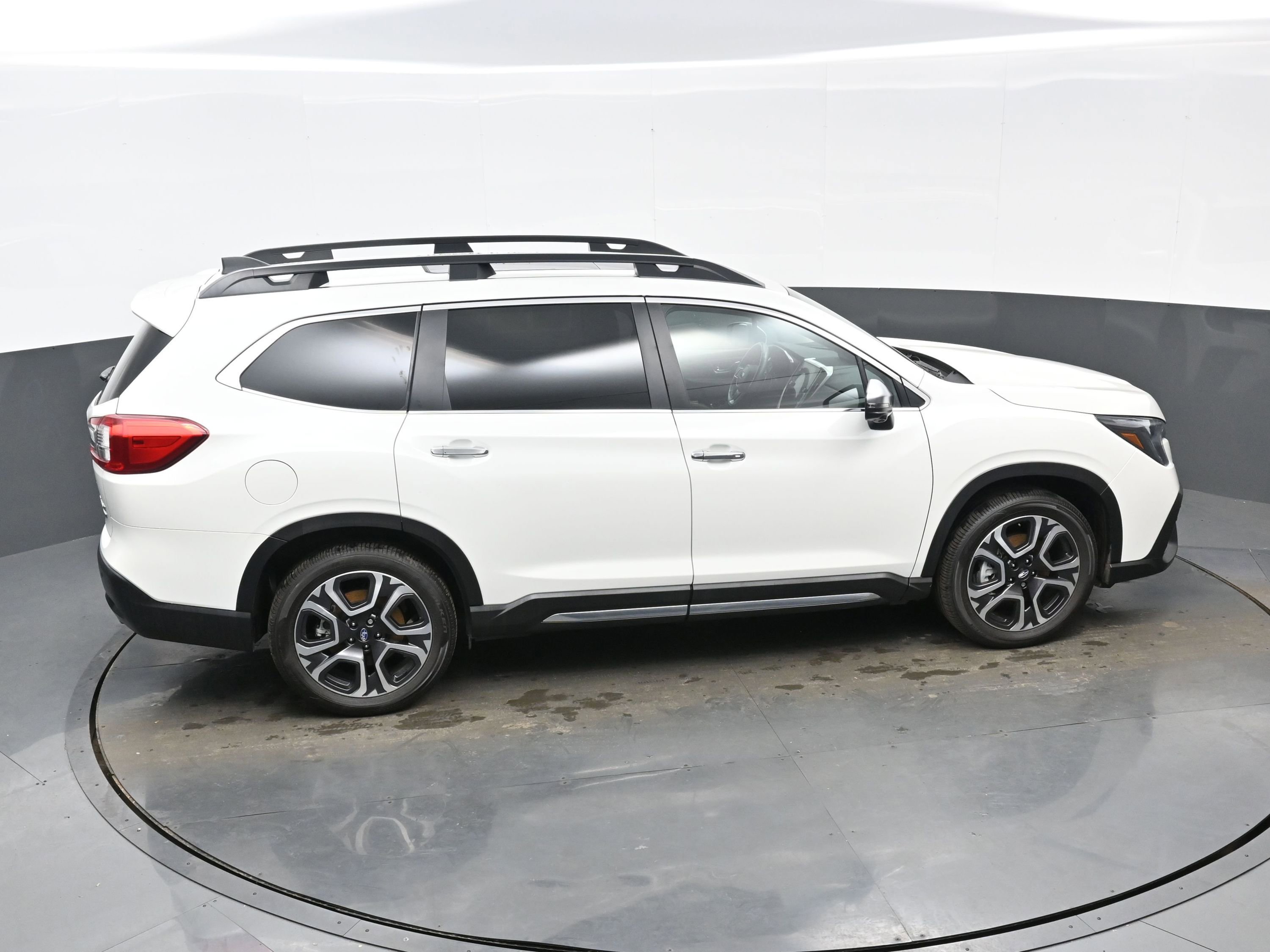 Used 2023 Subaru Ascent Touring image 40