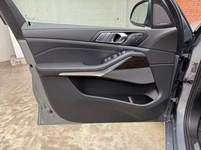 Used 2026 BMW X7 xDrive40i AWD/4WD image 10