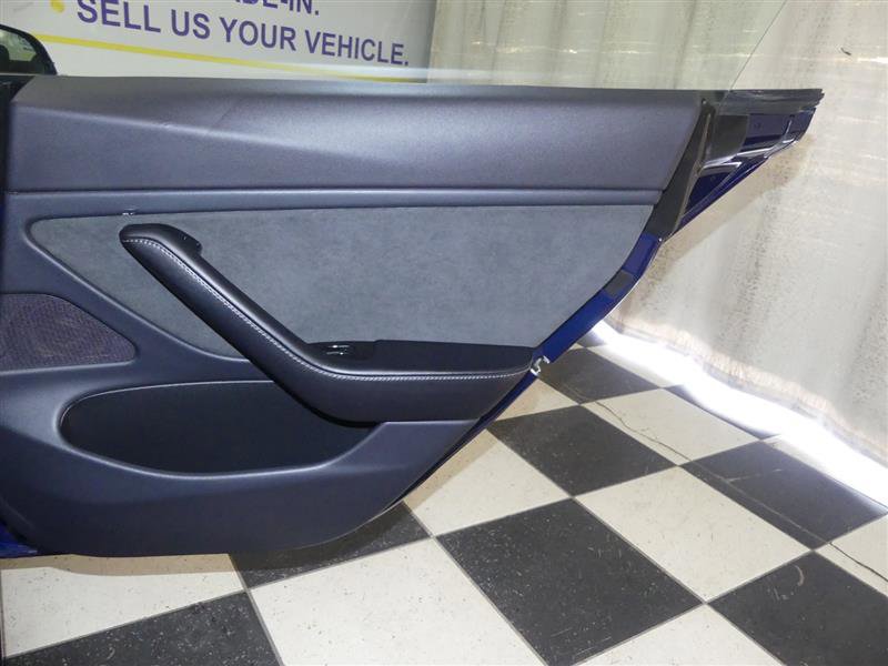 Used 2018 Tesla Model 3 Long Range image 23