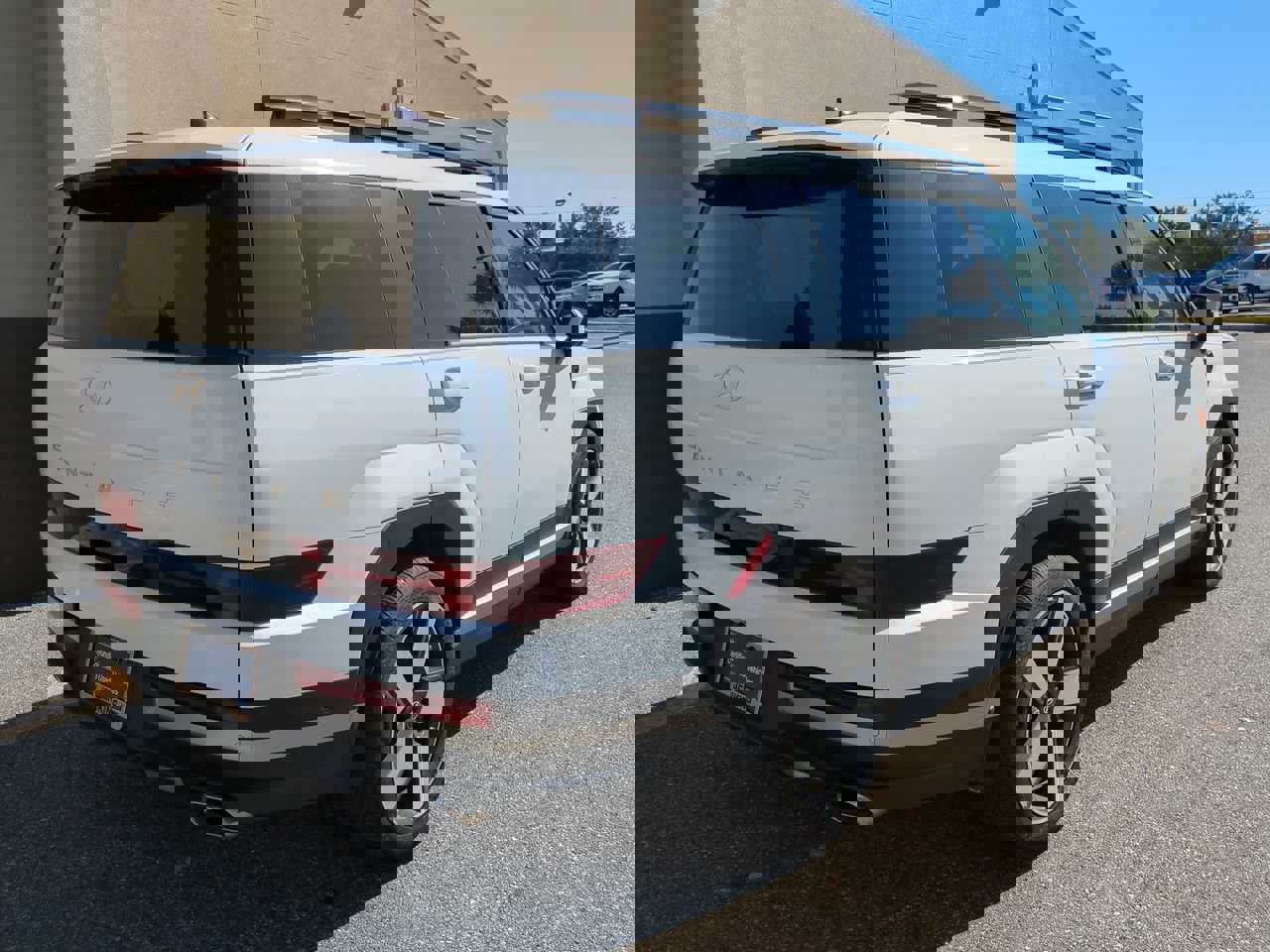 Used 2024 Hyundai Santa Fe Limited image 4