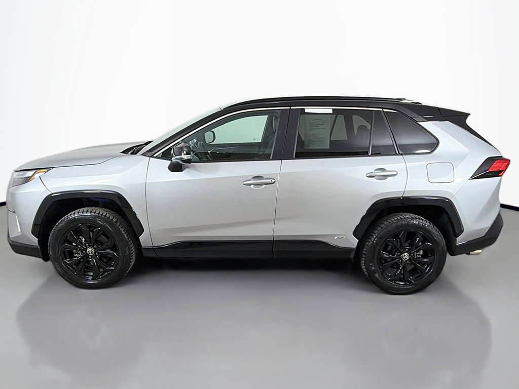 Used 2022 Toyota RAV4 XSE w/ XSE Grade Weather Package AWD/4WD image 16