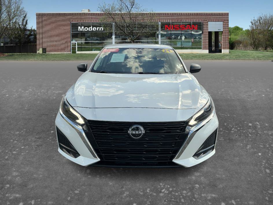 Certified 2024 Nissan Altima 2.5 SV FWD image 6