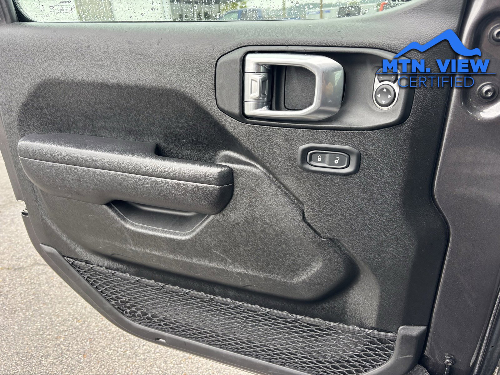 Used 2024 Jeep Wrangler Unlimited Rubicon 4xe image 17