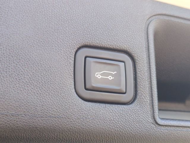 Used 2022 GMC Terrain SLE w/ Driver Convenience Package image 30