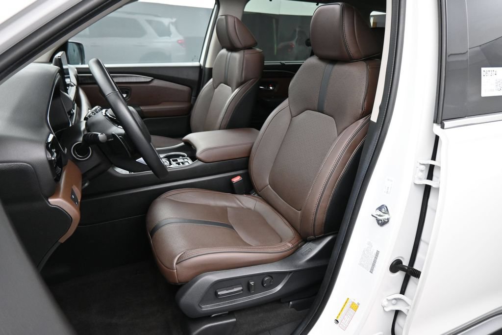 Used 2024 Honda Pilot Elite image 18