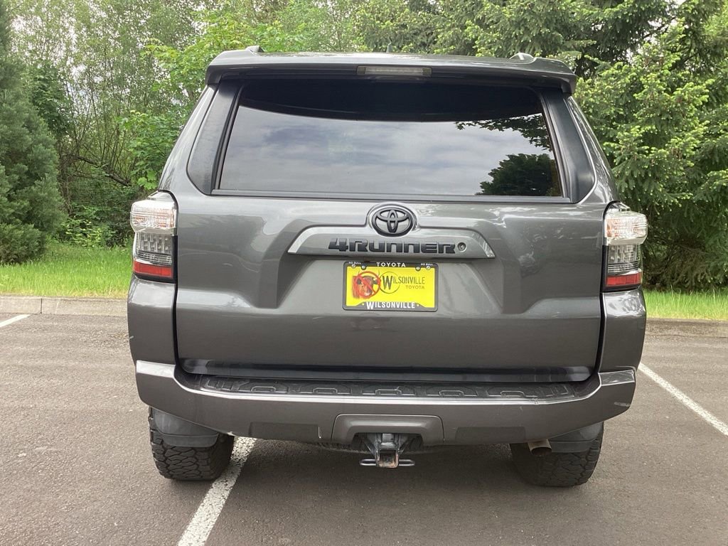 Used 2021 Toyota 4Runner SR5 AWD/4WD image 19