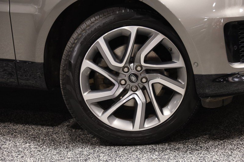 Used 2019 Land Rover Range Rover Sport HSE AWD/4WD image 4