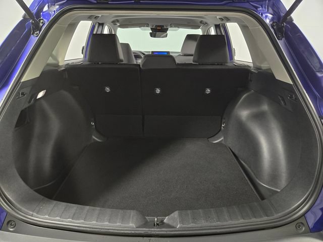 Used 2025 Toyota Corolla Cross LE FWD image 25