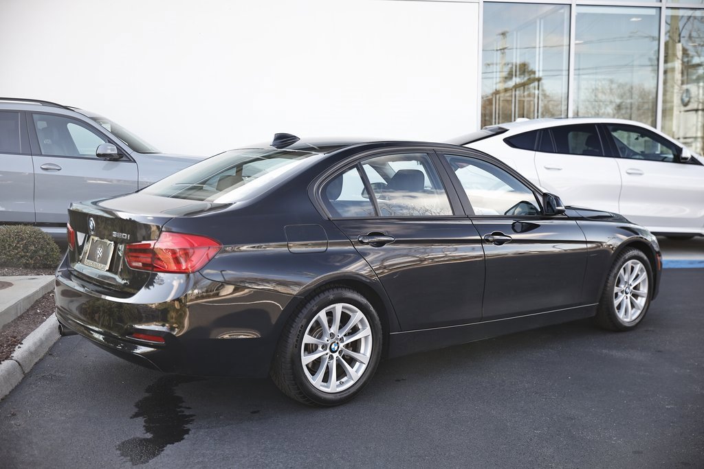 Used 2018 BMW 320i Sedan w/ Convenience Package image 7