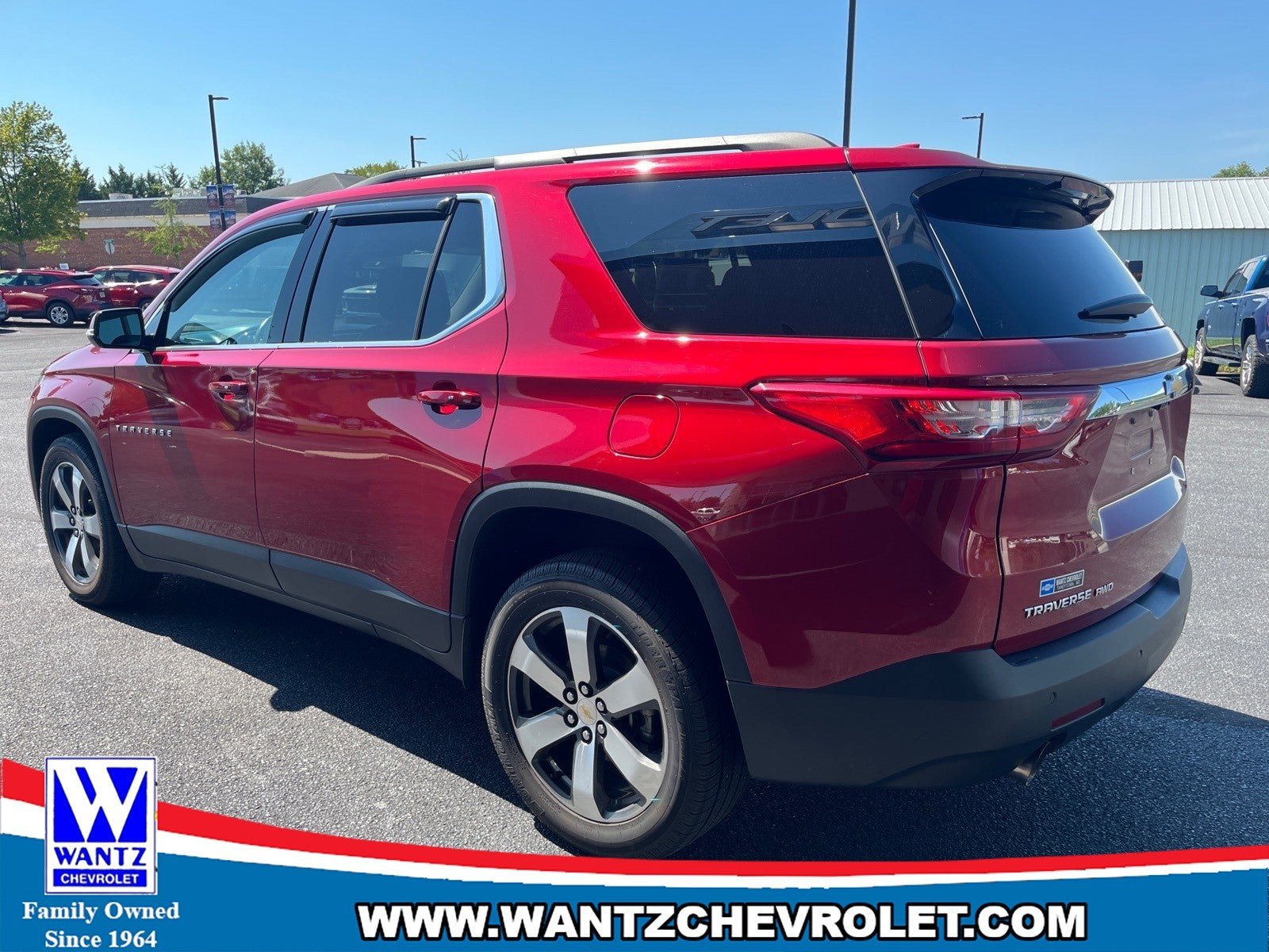 Used 2019 Chevrolet Traverse LT w/ LT Premium Package AWD/4WD image 7