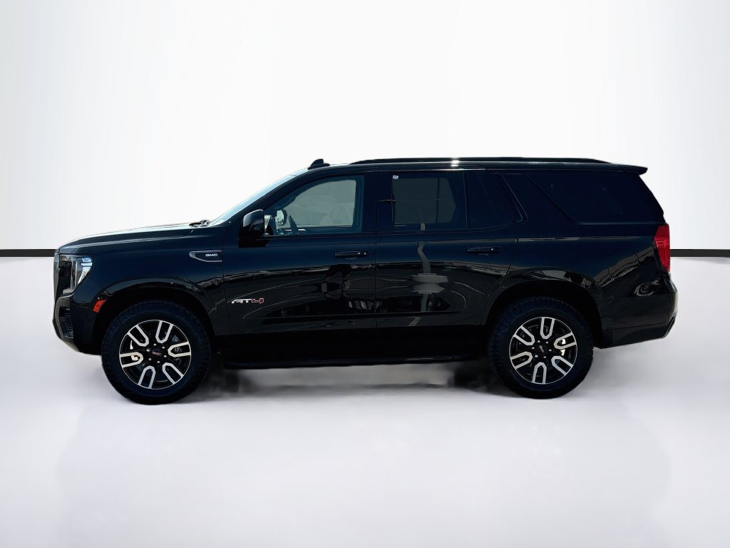 Used 2024 GMC Yukon AT4 w/ Technology Package AWD/4WD image 8