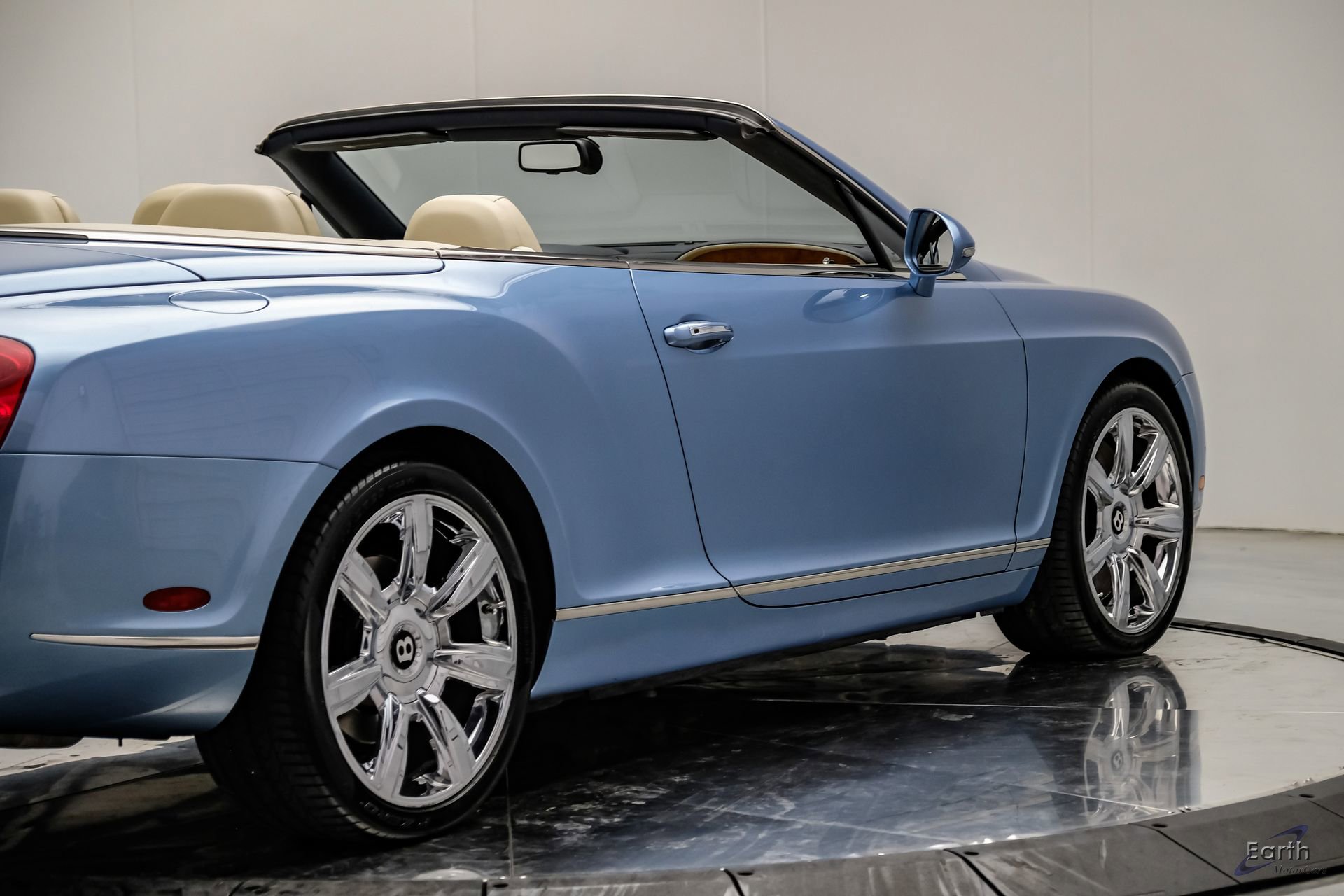 Used 2011 Bentley Continental GTC image 24