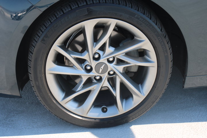 Used 2022 Genesis G70 2.0T RWD image 8
