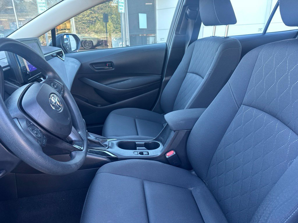 Used 2025 Toyota Corolla LE FWD image 11
