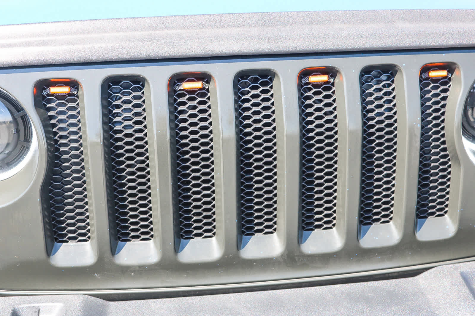 Used 2022 Jeep Wrangler Unlimited Sport AWD/4WD image 8