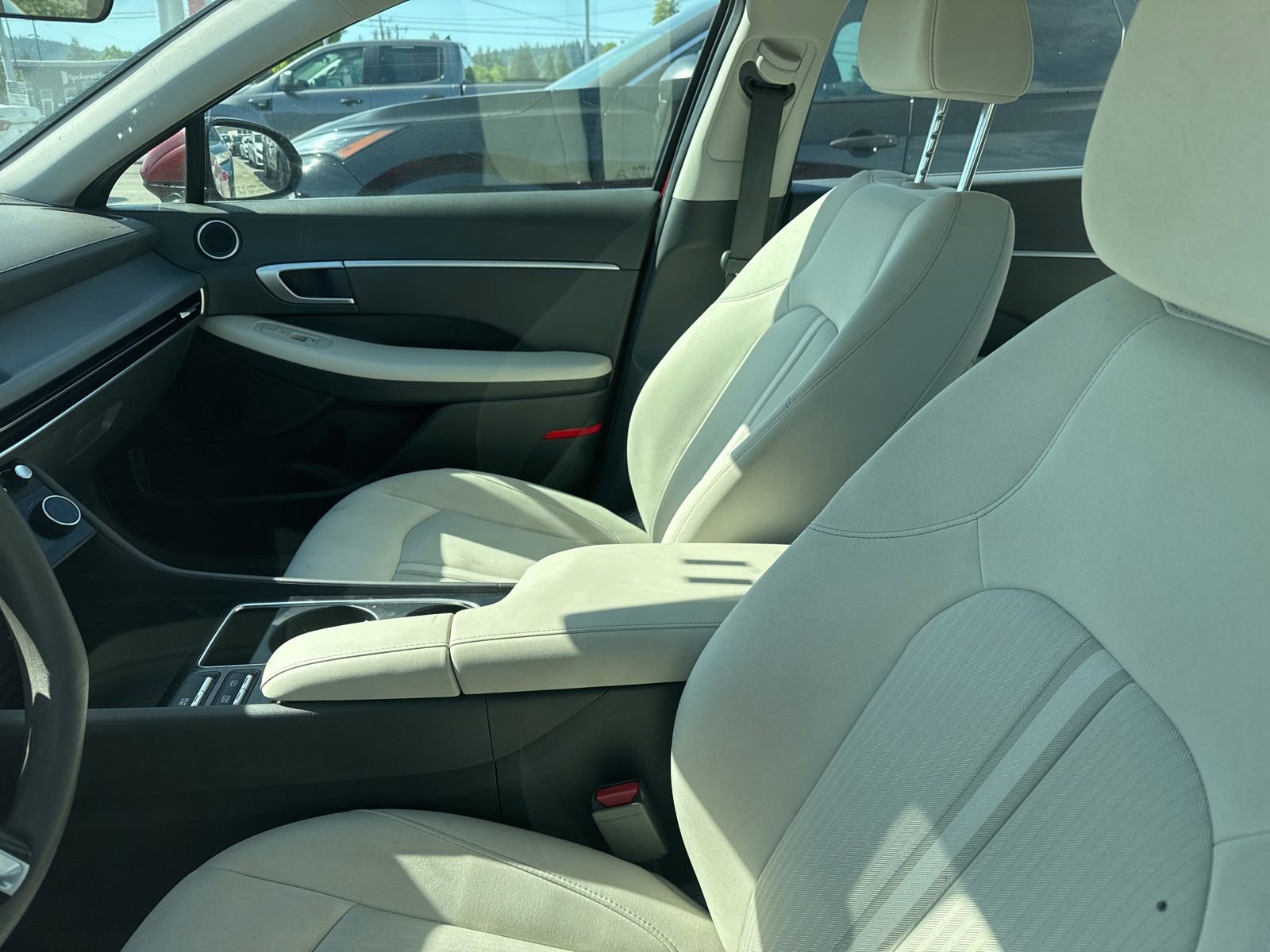 Used 2025 Hyundai Sonata SEL FWD image 10