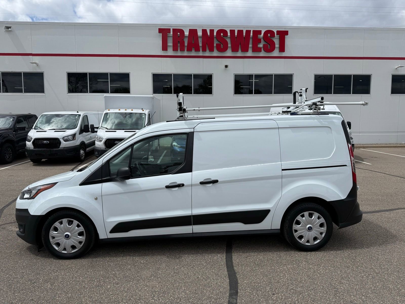 Used 2021 Ford Transit Connect XL FWD image 2