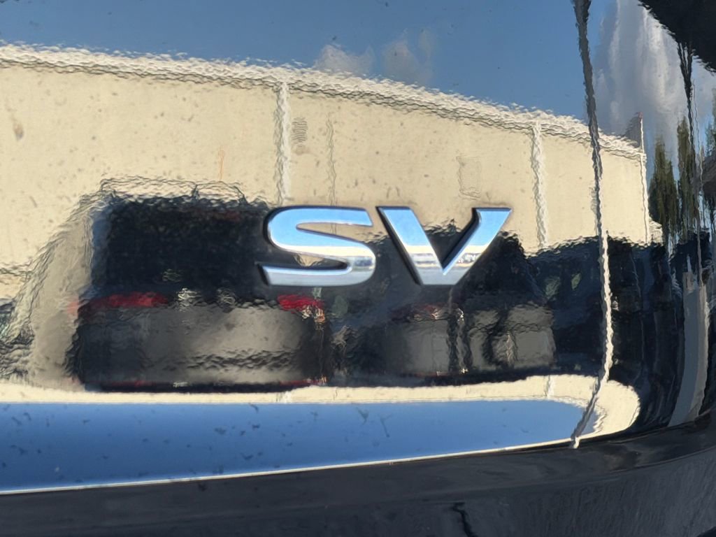 Certified 2023 Nissan Rogue SV FWD image 11