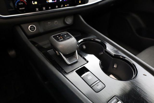 Used 2023 Nissan Rogue SV image 21