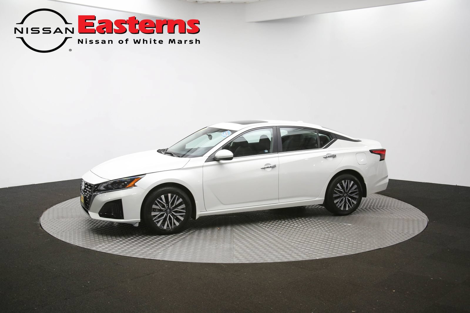 Used 2024 Nissan Altima 2.5 SV w/ SV Premium Package AWD/4WD image 57