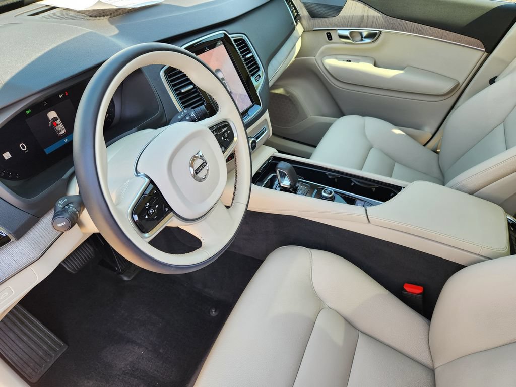 Used 2023 Volvo XC90 B6 Plus w/ Protection Package Premier AWD/4WD image 10