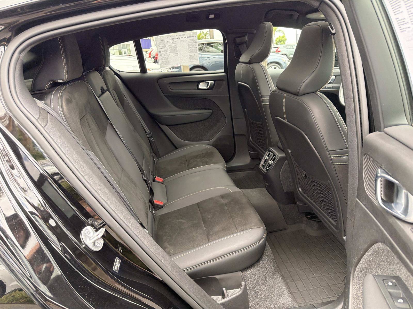 Certified 2023 Volvo C40 P8 Recharge Plus w/ Protection Package Premier AWD/4WD image 25