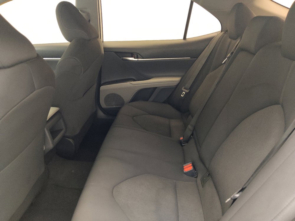Used 2022 Toyota Camry LE FWD image 18
