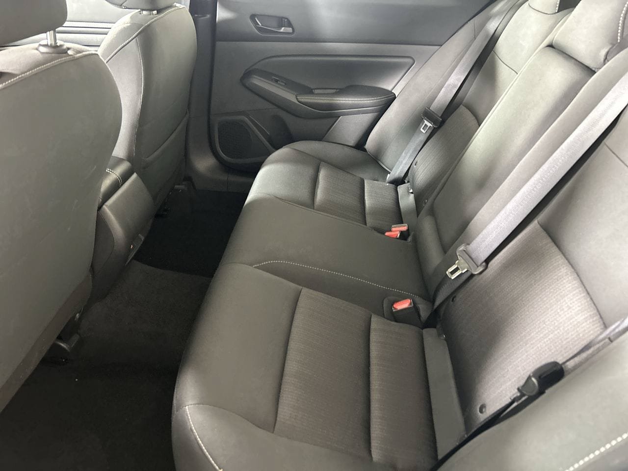 Used 2025 Nissan Altima 2.5 SV FWD image 24