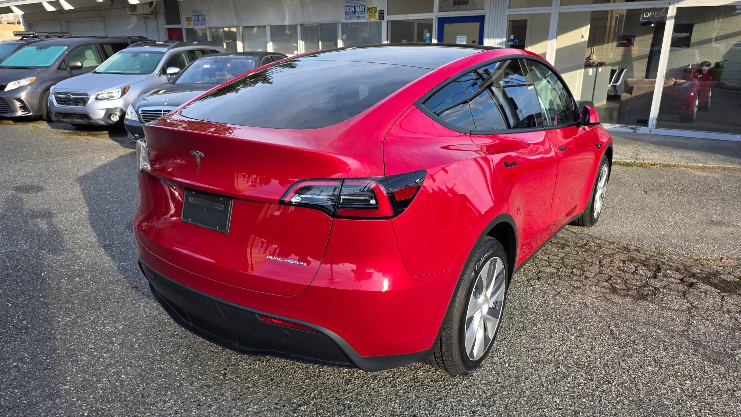 Used 2023 Tesla Model Y Long Range image 5