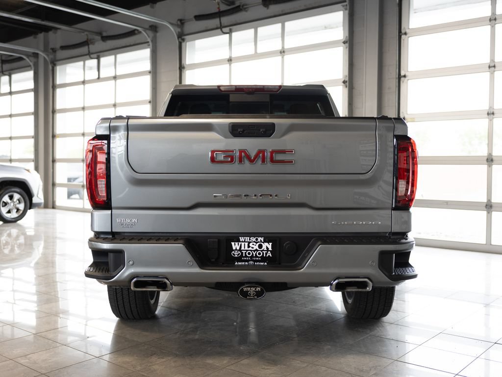 Used 2025 GMC Sierra 1500 Denali w/ Denali Reserve Package AWD/4WD image 4