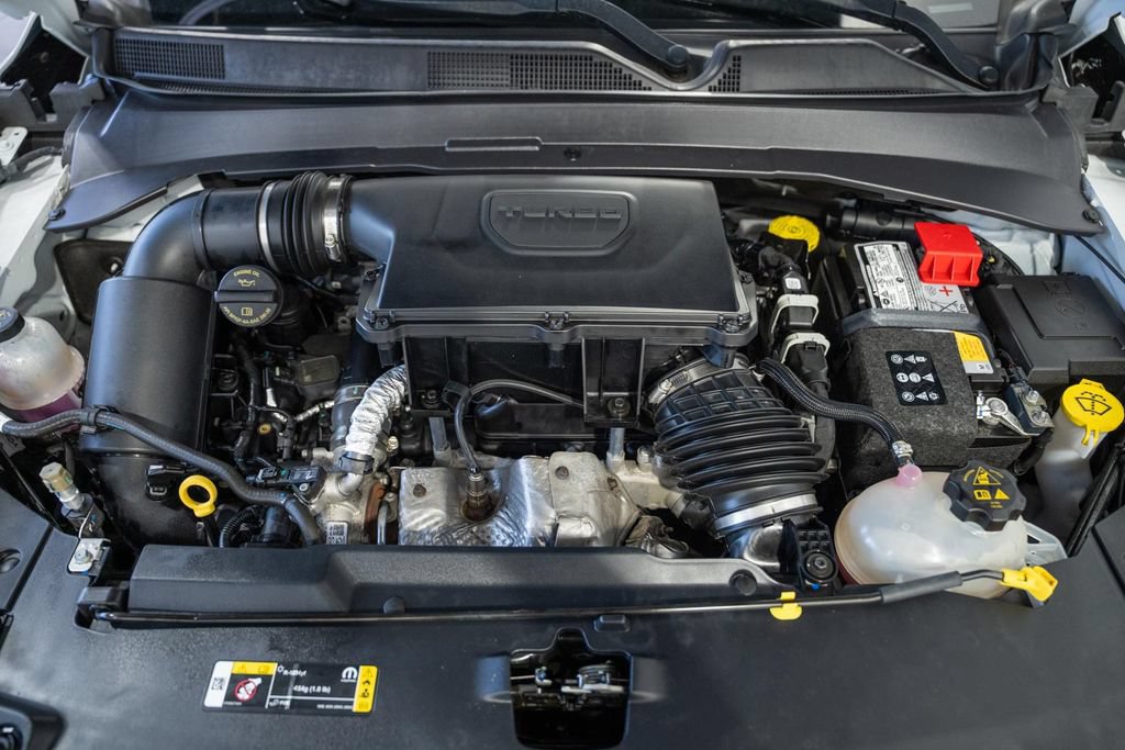 Certified 2023 Jeep Compass Latitude AWD/4WD image 17
