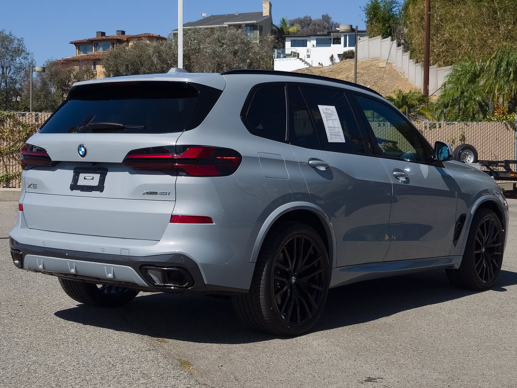 Used 2024 BMW X5 xDrive40i w/ M Sport Package AWD/4WD image 27